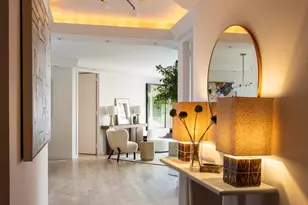146 W 57th St, New York City, NY 10019 - Photo 2