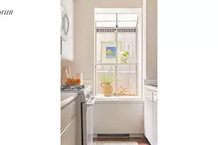 210 Central Park S, New York, NY 10019 - Photo 16