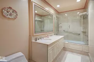 610 Park Ave, New York City, NY 10065 - Photo 8