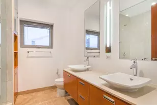 42-51 Hunter St, New York City, NY 11101 - Photo 6