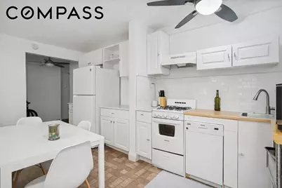141 E 55th Street #4C, New York City, NY 10022 - Photo 2