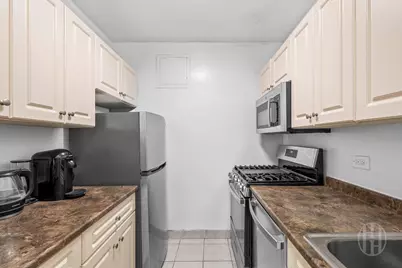 345 E 80th Street #3H, New York City, NY 10075 - Photo 2