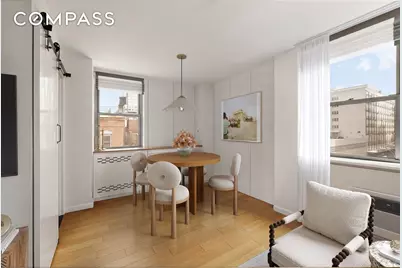 32 Gramercy Park S #5M, New York City, NY 10003 - Photo 2