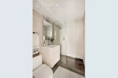 32 Gramercy Park S #5M, New York City, NY 10003 - Photo 6