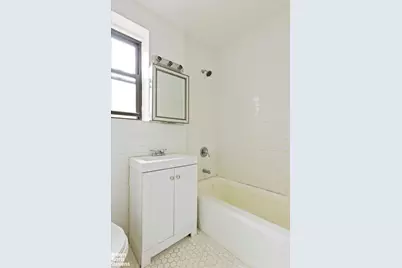 221 E 18th Street #6E, Brooklyn, NY 11226 - Photo 10
