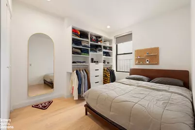 788 9th Avenue #4C, New York, NY 10019 - Photo 4