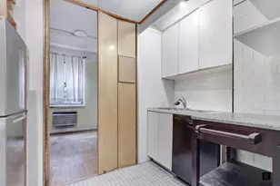400 West End Ave, New York City, NY 10024 - Photo 12