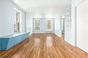 325 W 43rd St, New York City, NY 10036 - Photo 2