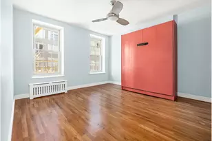 325 W 43rd St, New York City, NY 10036 - Photo 10