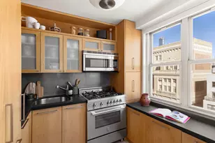 142 E 16th St, New York City, NY 10003 - Photo 6