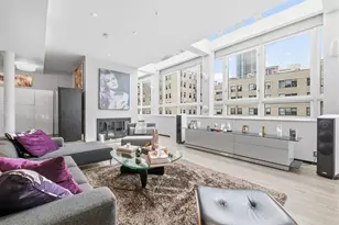 301 E 52nd St, New York City, NY 10022 - Photo 2