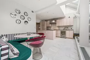 301 E 52nd St, New York City, NY 10022 - Photo 14