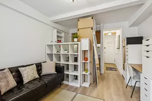 320 E 42nd St, New York City, NY 10017 - Photo 2