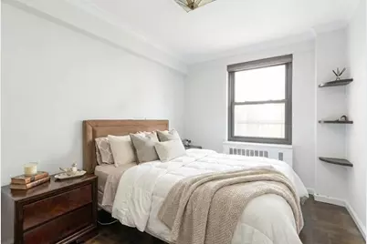 135 E 54th Street #4E, New York City, NY 10022 - Photo 6