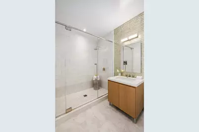 215 E 19th Street #8E, New York, NY 10003 - Photo 20