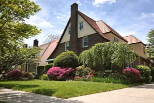 99-35 74th Ave, Forest Hills, NY 11375 - Photo 4