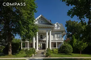 1305 Albemarle Rd, New York City, NY 11226 - Photo 34