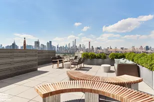 22-18 Jackson Ave, New York City, NY 11101 - Photo 18