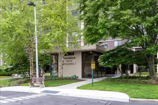 269-10 Grand Central Pkwy, New York City, NY 11005 - Photo 2