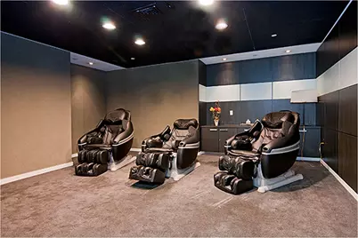 247 W 46th Street #408, New York, NY 10036 - Photo 22