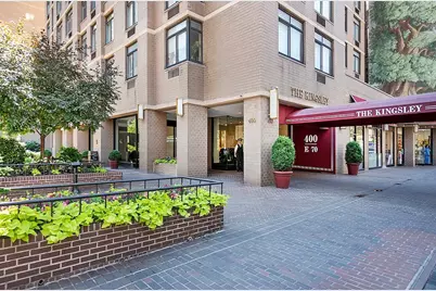 400 E 70th Street #1706, New York City, NY 10021 - Photo 8