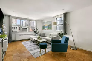 240 E 35th St, New York City, NY 10016 - Photo 1