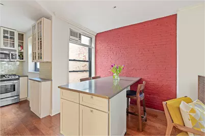 12 W 9th Street #6C, New York City, NY 10011 - Photo 2