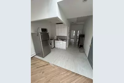 572 9th Avenue #3, New York City, NY 10036 - Photo 2