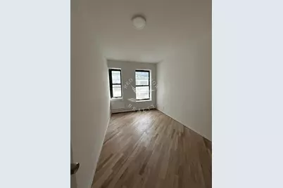 572 9th Avenue #3, New York City, NY 10036 - Photo 6