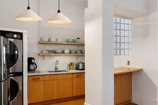 161 W 15th St, New York, NY 10011 - Photo 4