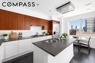 300 E 55th St, New York City, NY 10022 - Photo 12