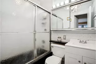 132 E 35th St, New York, NY 10016 - Photo 6