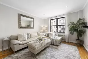 330 E 70th St, New York City, NY 10021 - Photo 2