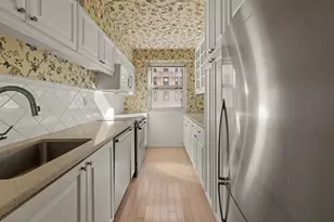 120 E 81st St, New York City, NY 10028 - Photo 12