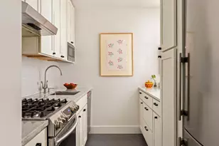 140 8th Ave, Brooklyn, NY 11215 - Photo 4