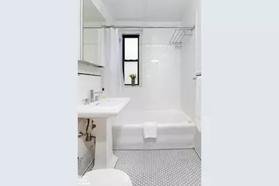 333 E 80th Street #2D, New York City, NY 10021 - Photo 8