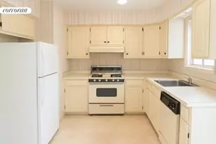 78 Forest St, New York City, NY 10314 - Photo 4