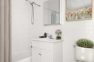 240 E 24th St, New York City, NY 10010 - Photo 4