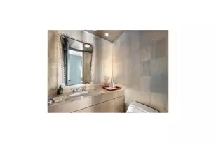 641 5th Ave, New York City, NY 10022 - Photo 8