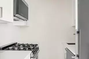 60 E 9th St, New York City, NY 10003 - Photo 6