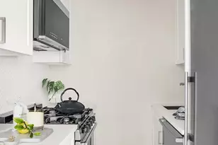 60 E 9th St, New York City, NY 10003 - Photo 8