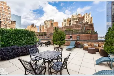 305 E 40th Street #4J, New York City, NY 10017 - Photo 16