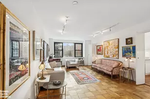 305 E 40th St, New York City, NY 10017 - Photo 2
