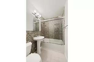 16 W 16th St, New York City, NY 10011 - Photo 10
