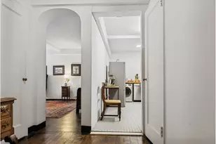 424 E 52nd St, New York City, NY 10022 - Photo 2