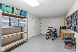 589 17th St, New York City, NY 11218 - Photo 10