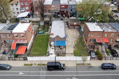 1021 E 213th Street, Bronx, NY 10469 - Photo 2