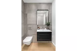 7 Bond St, New York City, NY 10012 - Photo 8