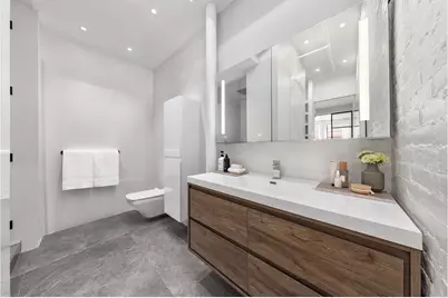 7 Bond Street #4D, New York City, NY 10012 - Photo 6