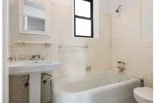 171 W 79th St, New York City, NY 10024 - Photo 12